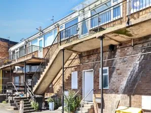 Property for Auction in London - 167 Moorgate Road, Kippax, Leeds, West Yorkshire