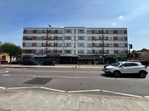 Property for Auction in London - Flat 1 Beaumont Court, Upper Clapton Road, Hackney, London