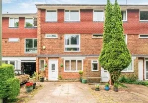 Property for Auction in London - 10 Lunar Close, Biggin Hill, Westerham, Kent