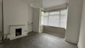 Property for Auction in London - 59A Park Lane, Carshalton, Surrey