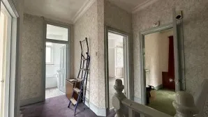 Property for Auction in London - 59A Park Lane, Carshalton, Surrey