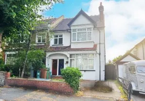 Property for Auction in London - 59A Park Lane, Carshalton, Surrey