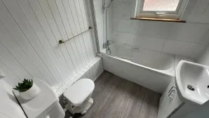 Property for Auction in London - 59A Park Lane, Carshalton, Surrey