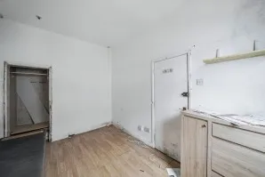 Property for Auction in London - 194 Southampton Street, Reading, Berkshire