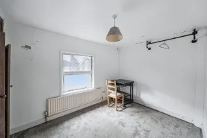 Property for Auction in London - 194 Southampton Street, Reading, Berkshire