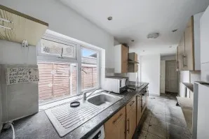 Property for Auction in London - 194 Southampton Street, Reading, Berkshire