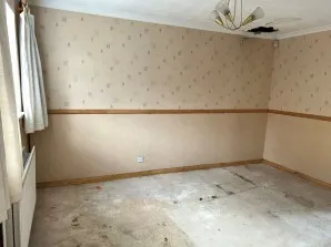 Property for Auction in London - 4 Shepperton Close, Chatham, Kent