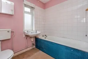 Property for Auction in London - 41 Baynard Close, Basingstoke, Hampshire