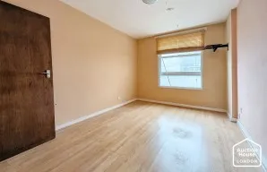 Property for Auction in London - Flat 46 Isobel House, Staines Road West, Sunbury-on-Thames, Middlesex