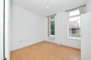Property for Auction in London - Flat 1 Culpit House, 74-78 Town Centre, Hatfield, Hertfordshire