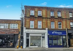 Property for Auction in London - Basement Flat, 16 South Ealing Road, Ealing, London