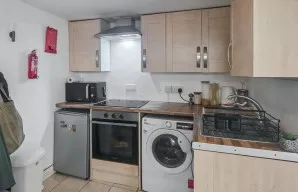 Property for Auction in London - Basement Flat, 16 South Ealing Road, Ealing, London