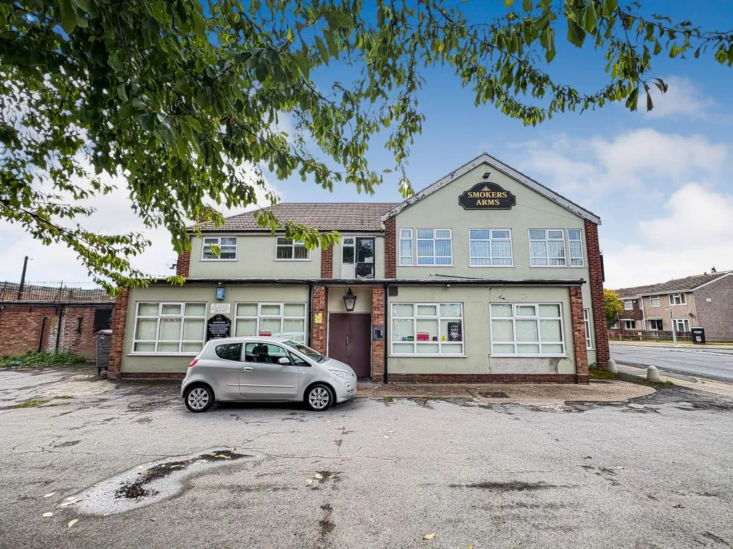 Former Smokers Arms, Albion Street, Grimsby, North East Lincolnshire, DN32 7DX - Online Auctions