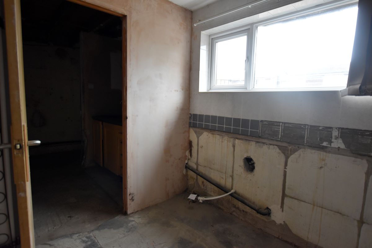 Cheviot Close, Middleton, Manchester, M24 2FY - Online Auctions