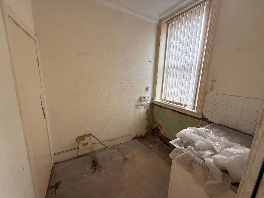 Property for Auction in Manchester - 42 Hull Road, Blackpool, Lancashire