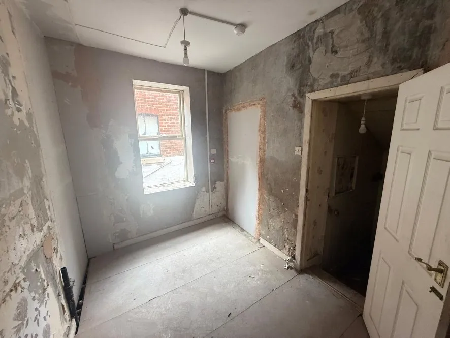 Property for Auction in Manchester - 42 Hull Road, Blackpool, Lancashire