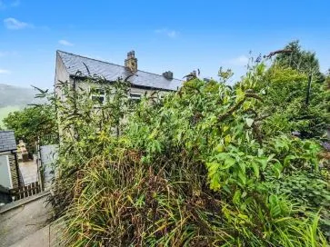 Property for Auction in Manchester - 29 Park View Avenue, Halifax, West Yorkshire