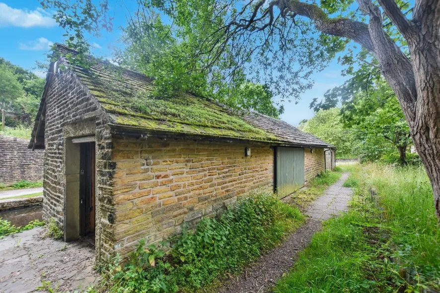 Property for Auction in Manchester - Transhipment Warehouse, Wool Road, Dobcross, Oldham