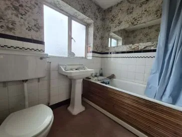 Property for Auction in Manchester - 46 Sycamore Avenue, Heywood