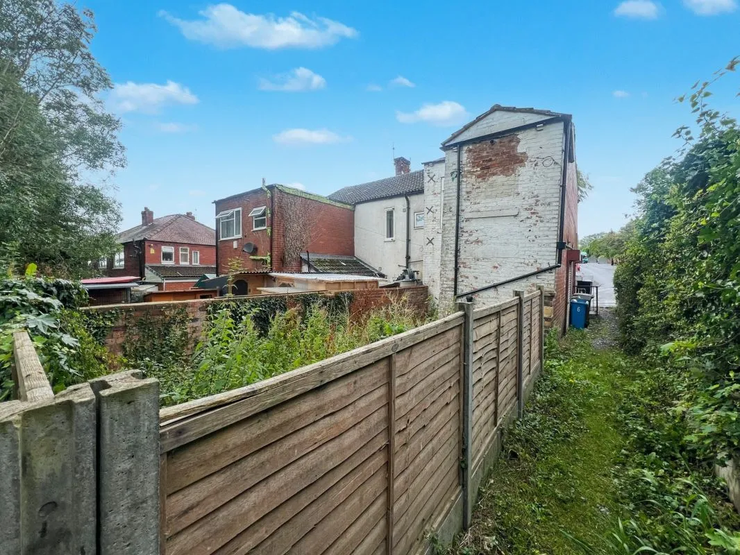Hollins Road, Oldham, Oldham, OL8 3AA - Online Auctions