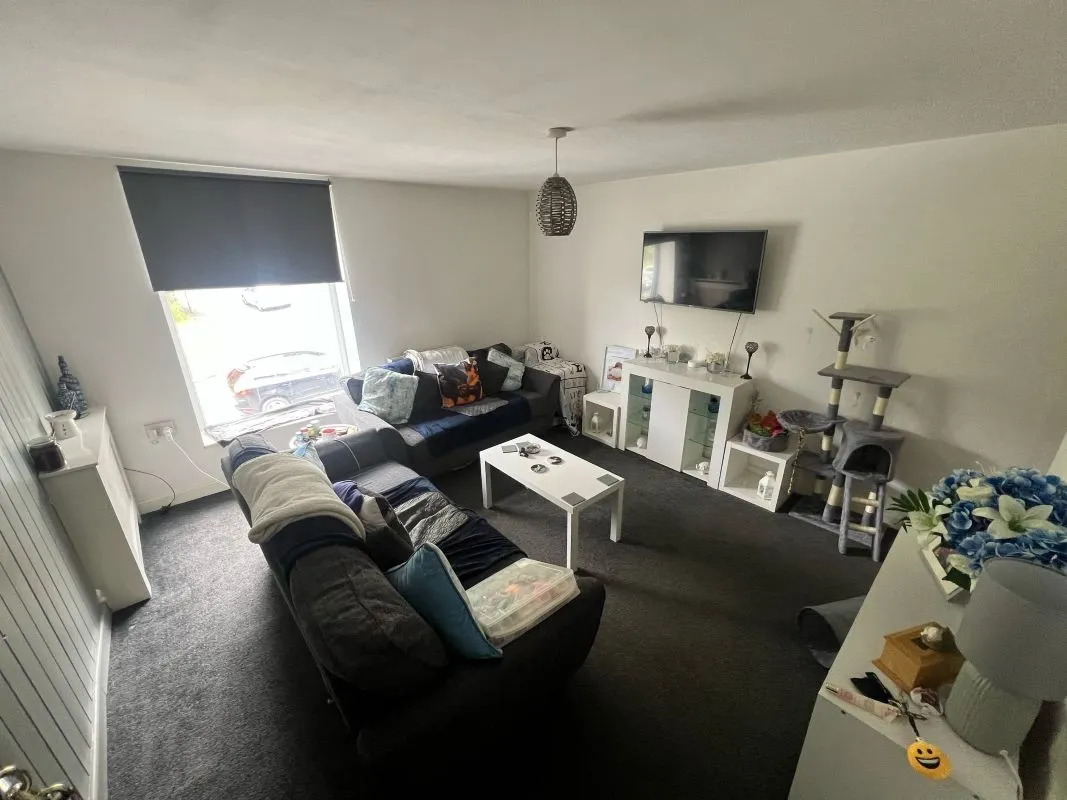 Hollins Road, Oldham, Oldham, OL8 3AA - Online Auctions