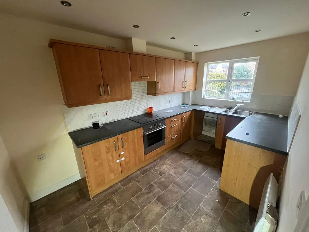 Marlington Drive, Huddersfield, West Yorkshire, HD2 1GU - Online Auctions