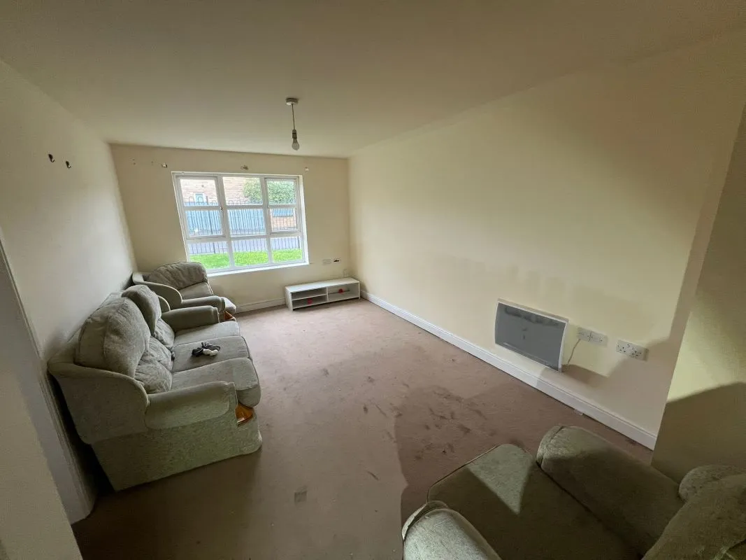 Marlington Drive, Huddersfield, West Yorkshire, HD2 1GU - Online Auctions