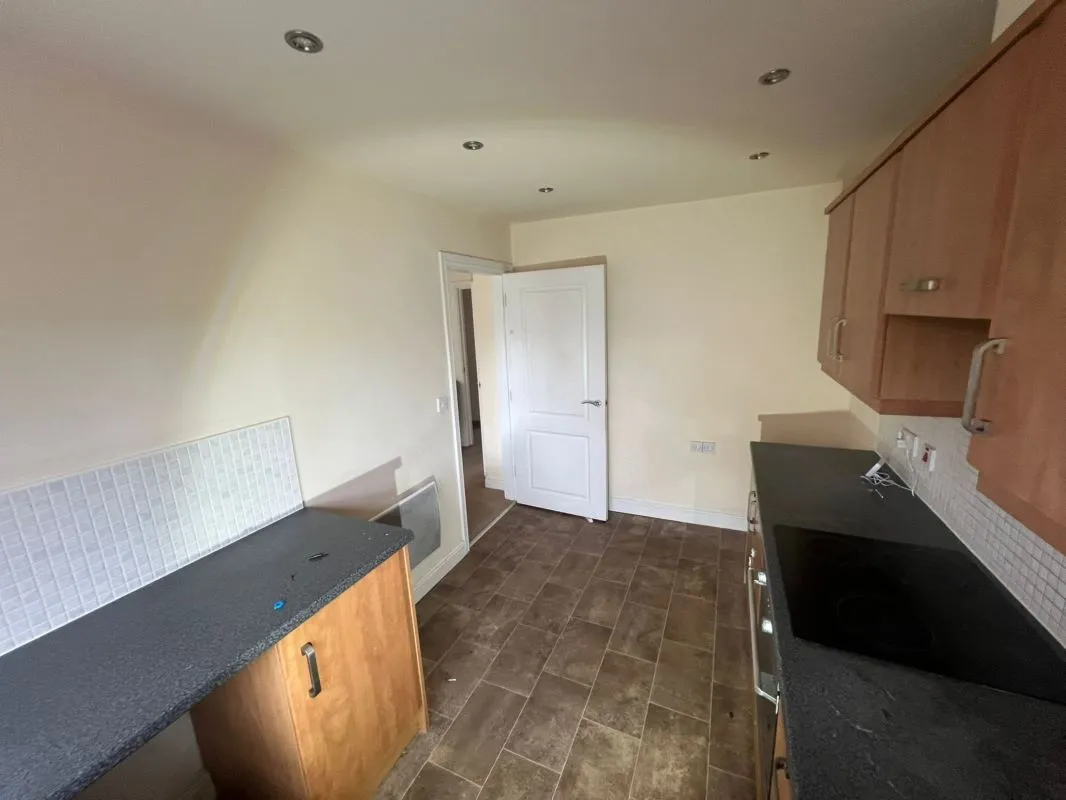 Marlington Drive, Huddersfield, West Yorkshire, HD2 1GU - Online Auctions