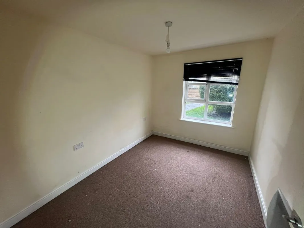 Marlington Drive, Huddersfield, West Yorkshire, HD2 1GU - Online Auctions