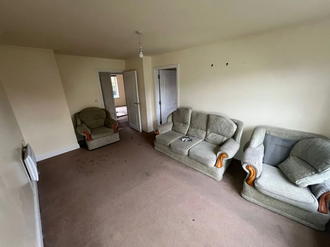 Marlington Drive, Huddersfield, West Yorkshire, HD2 1GU - Online Auctions