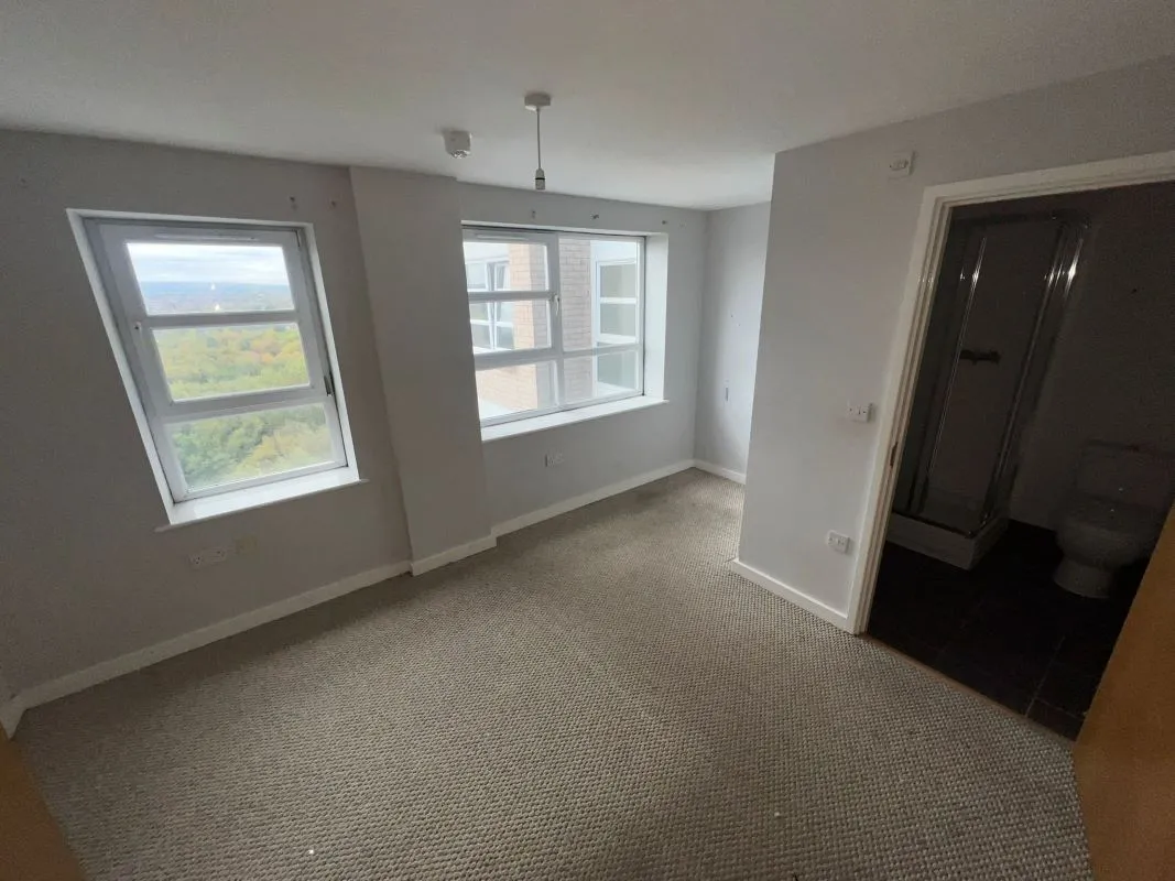 Freshfields, Spindletree Avenue, Manchester, M9 7HQ - Online Auctions