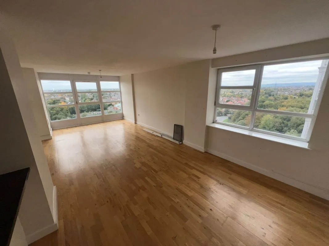 Freshfields, Spindletree Avenue, Manchester, M9 7HQ - Online Auctions