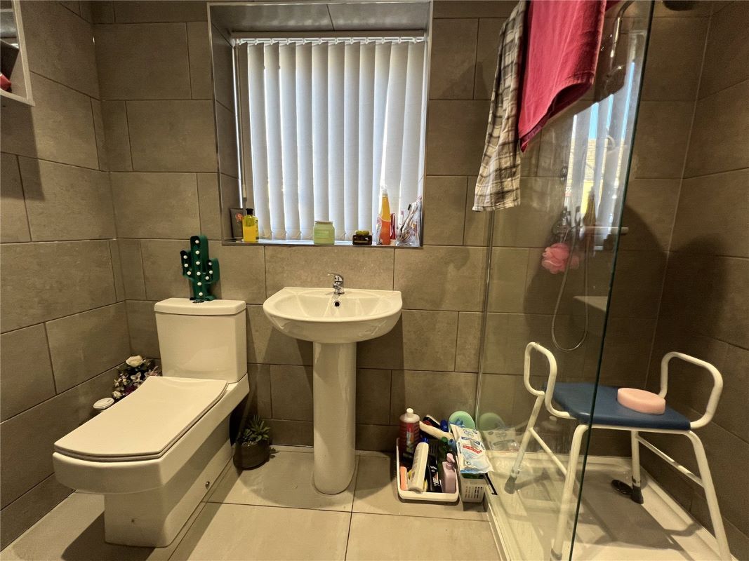 Catherine Street, Elland, West Yorkshire, HX5 0JB - Online Auctions