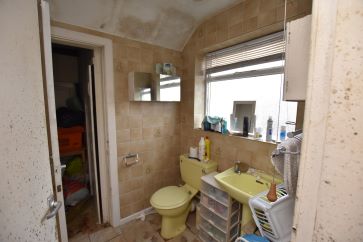 Property for Auction in Manchester - 43 Belmont Avenue, Springhead, Saddleworth