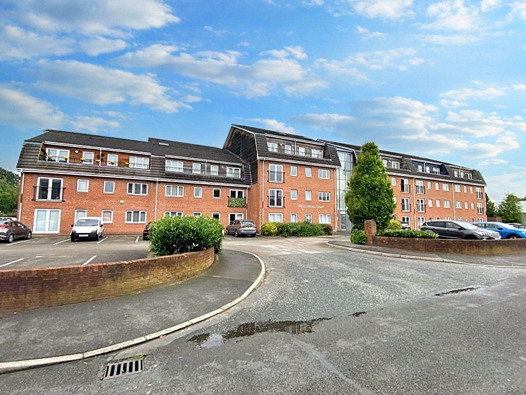 Grimshaw Lane, Middleton, Manchester, M24 2RG - Online Auctions