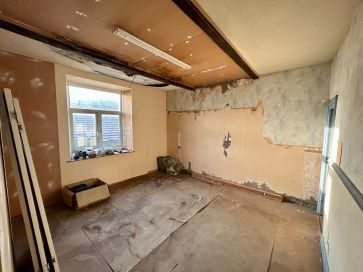 Property for Auction in Manchester - 86 Wharf Street, Sowerby Bridge, West Yorkshire