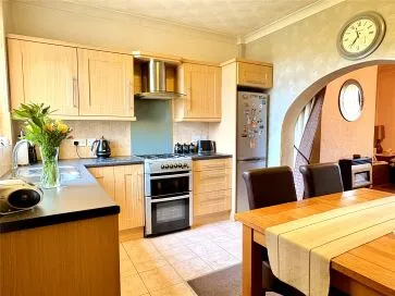 Property for Auction in Manchester - 1 Whetstone Hill Lane, Watersheddings, Oldham