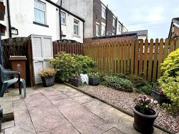 Property for Auction in Manchester - 1 Whetstone Hill Lane, Watersheddings, Oldham