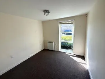 Property for Auction in Manchester - 35 Regent Court, Albert Promenade, Halifax, West Yorkshire
