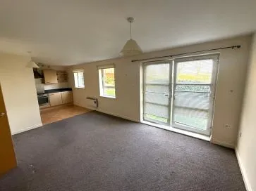 Property for Auction in Manchester - 35 Regent Court, Albert Promenade, Halifax, West Yorkshire