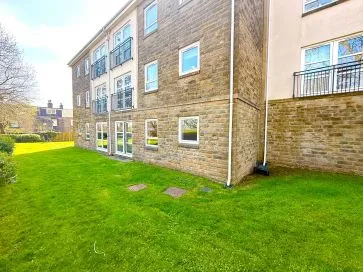 Property for Auction in Manchester - 35 Regent Court, Albert Promenade, Halifax, West Yorkshire