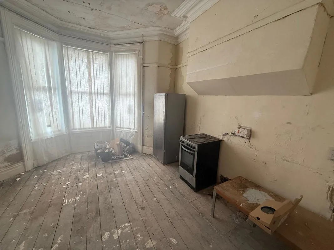 Hull Road, Blackpool, Blackpool, FY1 4QB - Online Auctions
