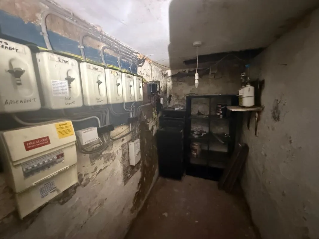 Hull Road, Blackpool, Blackpool, FY1 4QB - Online Auctions