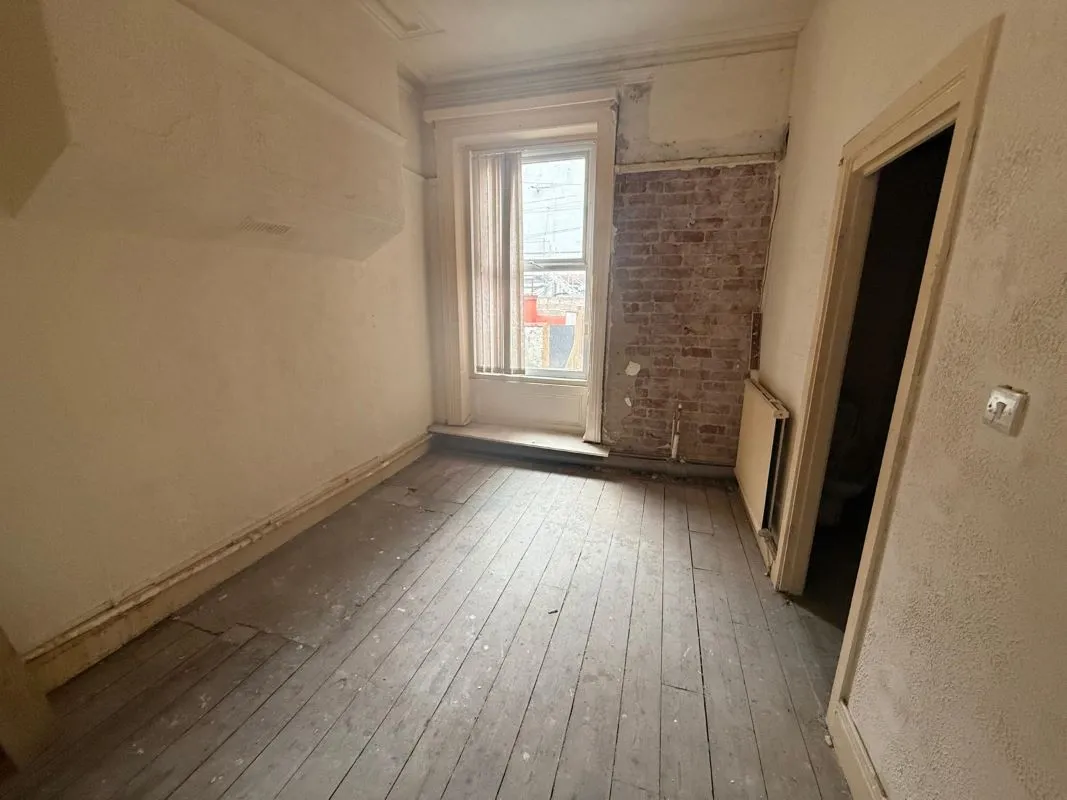 Hull Road, Blackpool, Blackpool, FY1 4QB - Online Auctions