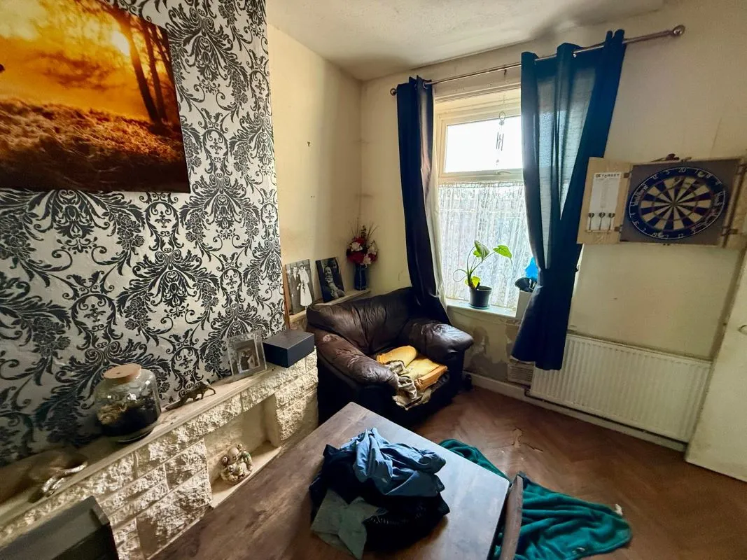 Mayfield Road, Oldham, Lancashire, OL1 4LG - Online Auctions