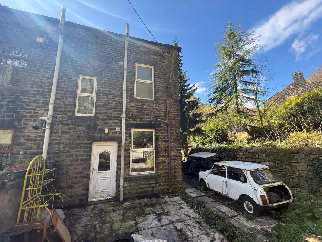 Bacup Road, Todmorden, West Yorkshire, OL14 7HG - Online Auctions
