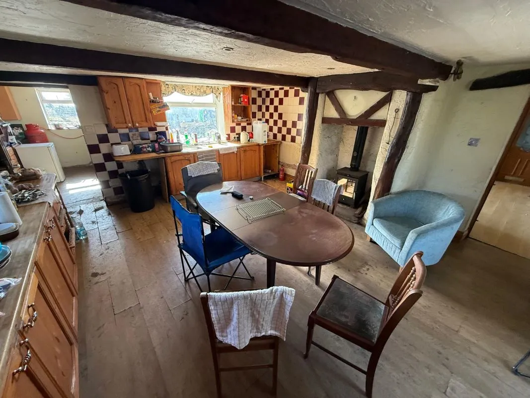 Dry Corner Farm, Rochdale Road, Bacup, Lancashire, OL13 9XF - Online Auctions