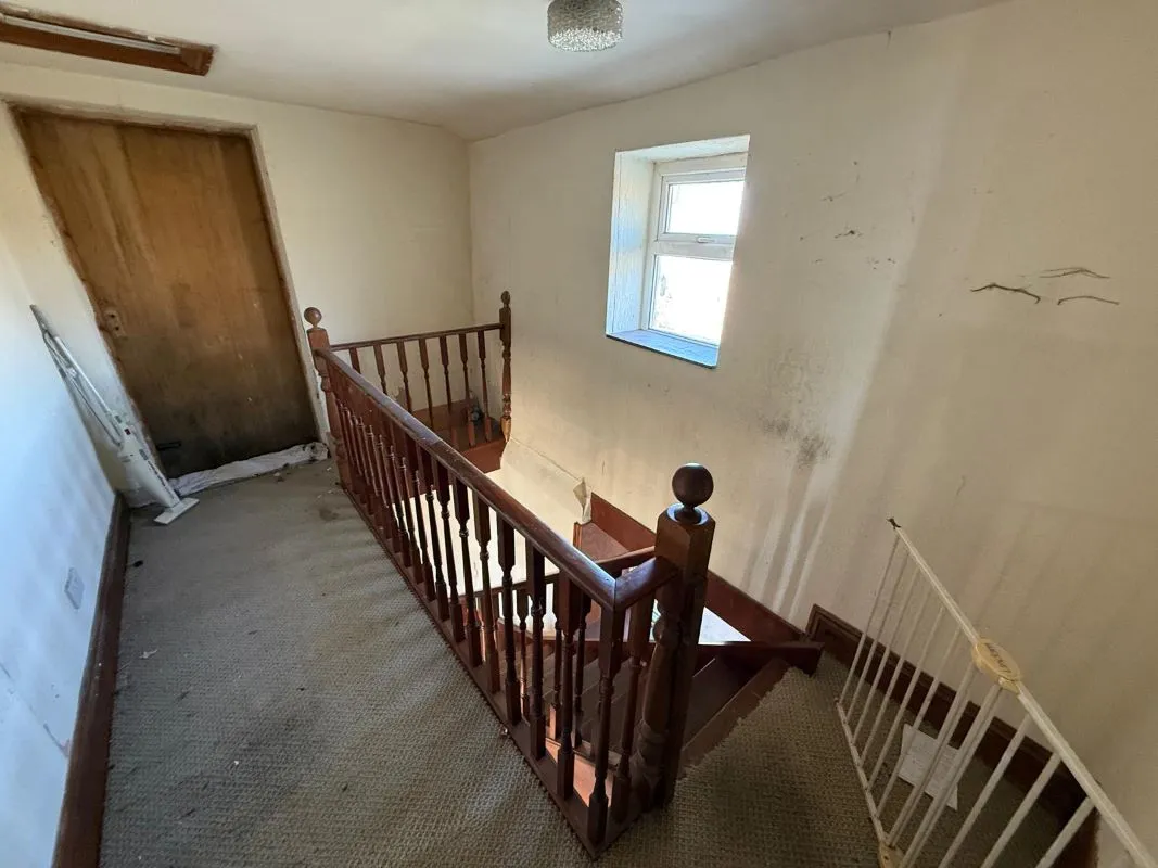 Dry Corner Farm, Rochdale Road, Bacup, Lancashire, OL13 9XF - Online Auctions
