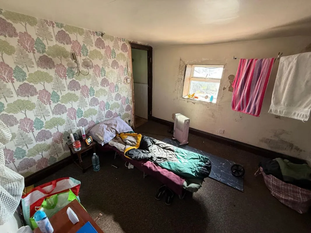 Dry Corner Farm, Rochdale Road, Bacup, Lancashire, OL13 9XF - Online Auctions