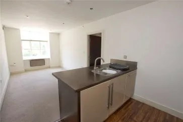 Property for Auction in Manchester - 23 The Park, Kirkburton, Huddersfield, West Yorkshire
